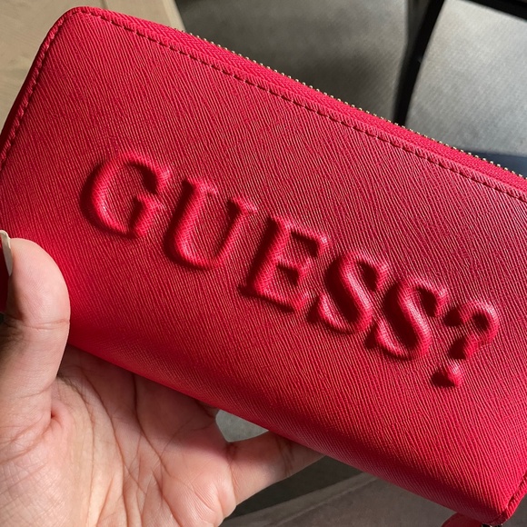 Red Guess? Embossed Wallet (BNWOT) - Picture 1 of 12